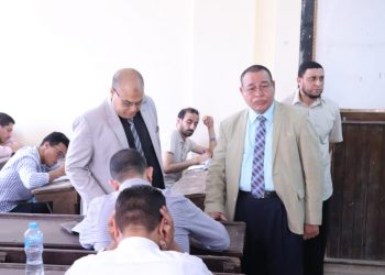 ﻿عميد كلية اللغة العربية بالأزهر يتفقد لجان امتحانات السنة التأهيلية