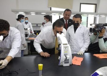 وزير التعليم العالي يتفقد جامعة المنصورة الجديدة