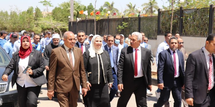 رئيس جامعة الأزهر ووزيرة التضامن الاجتماعي يفتتحون منتدى لا للإرهاب ويزرعون الأشجار في حديقة الشهداء