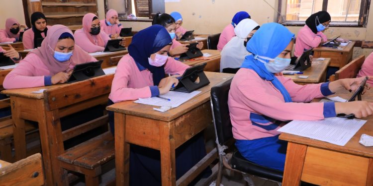 ضوابط عقد امتحانات المواد خارج المجموع للأول والثاني الثانوي 2023