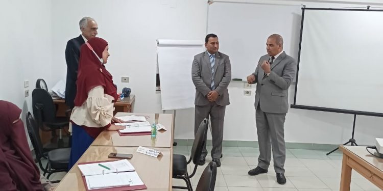 رئيس جامعة الأزهر يتفقد الدورة التدريبية للهيئة المعاونة في كليات البنات بمركز الأزهر للتدريب والتطوير