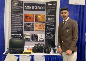 «شوقي» يهنئ الطلبة الحاصلين على جوائز في معرض أيسف الدولي للعلوم والهندسة