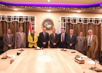 ﻿رئيس جامعة الأزهر يستقبل فريق هيئة ضمان الجودة لمراجعة تجديد اعتماد كلية الدراسات الإسلامية والعربية