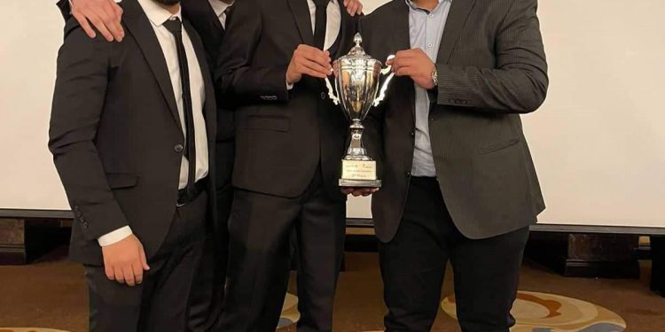 ﻿رئيس جامعة الأزهر يهنئ فريق إيناكتس بفوزه في مسابقة ريادة الأعمال الإبداعية باليونيسف