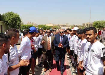 ﻿رئيس جامعة الأزهر يشيد بجهود طلاب من أجل مصر في دعم الأنشطة الطلابية