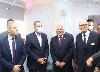 نقيب المعلمين ومحافظ كفر الشيخ يشهدا افتتاح مستشفى 