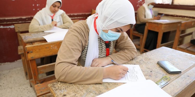 تعليمات سير امتحانات صفوف النقل للعام 2022/2023