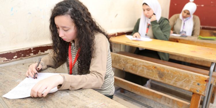 أول تعليق لـ«التعليم» على تداول امتحان الدين على تليجرام