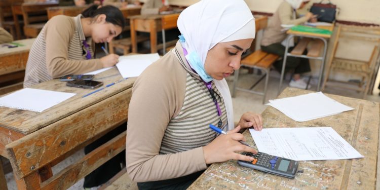 تعليمات سير امتحانات صفوف النقل للعام 2022/2023