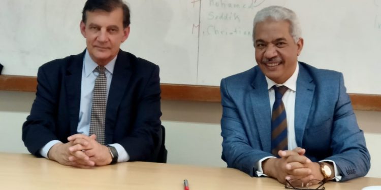 نائب رئيس جامعة الأزهر يلتقي عميد البحث العلمي بجامعة كابوديستريان الوطنية بالعاصمة اليونانية أثينا
