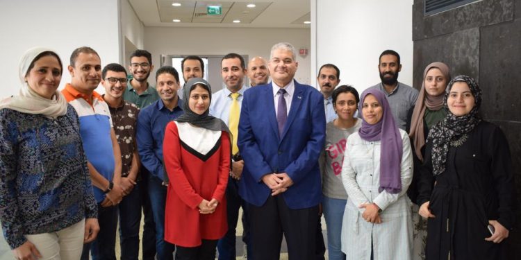 مجمع IEEE يختار أستاذ بمدينة زويل ضمن ستة متميزين على مستوى العالم في مجال الفوتونيات   