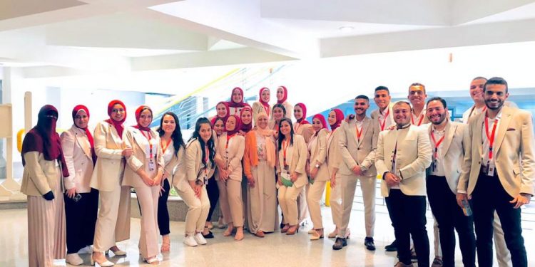 طلاب إعلام جامعة حلوان يروجون للسياحة المصرية بحملات توعوية