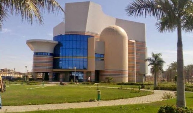 معهد عالي في تصنيف سيماجو لعام 2022