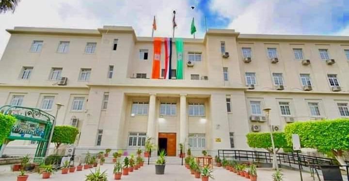 كلية الاقتصاد والعلوم السياسية جامعة القاهرة