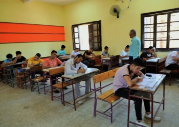 تداول أسئلة وإجابات امتحان الإحصاء للثانوية العامة