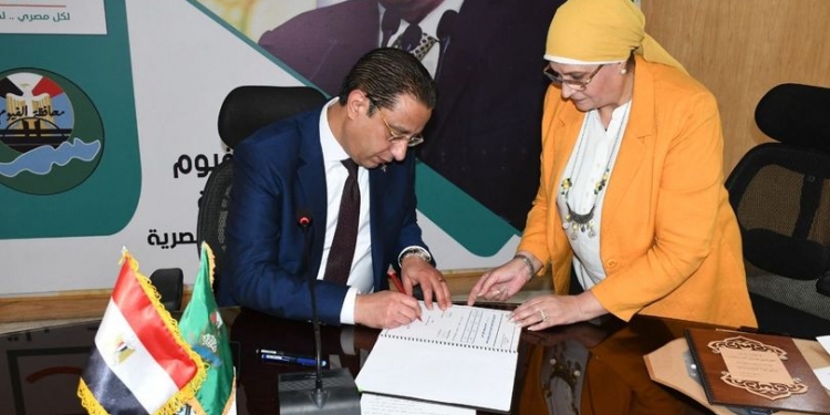 بنسبة نجاح 73,35 % محافظ الفيوم يعتمد نتيجة الشهادة الإعدادية