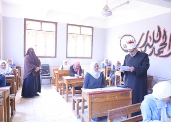 وكيل الأزهر يتفقد امتحانات الثانوية الأزهرية 2022