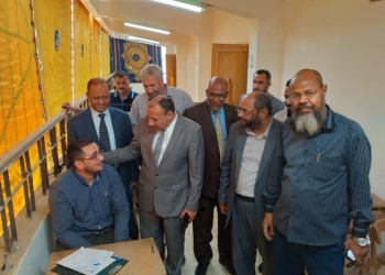 نائب رئيس جامعة الأزهر يتابع سير أعمال الامتحانات بكليات الأقاليم