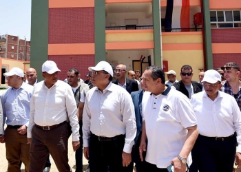 رئيس الوزراء يتفقد مدرستي "الحصص الابتدائية والاعدادية" ضمن المبادرة الرئاسية "حياة كريمة"