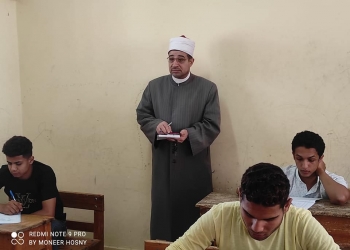 رئيس الإدارة المركزية للامتحانات يتفقد لجان امتحانات الثانوية الأزهرية 2022 بالبحيرة