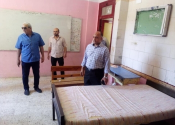 تعليم مطروح: توفير الإقامة اللائقة بمكانة المراقبين على امتحانات الثانوية 