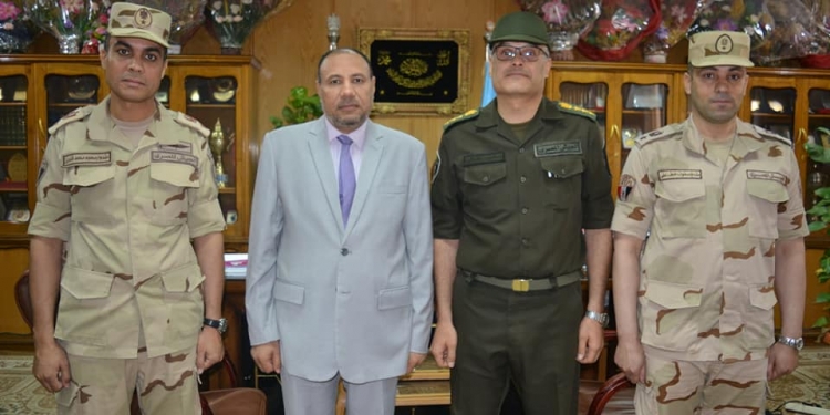 نائب رئيس جامعة الأزهر يستقبل المستشار العسكري لمحافظة أسيوط
