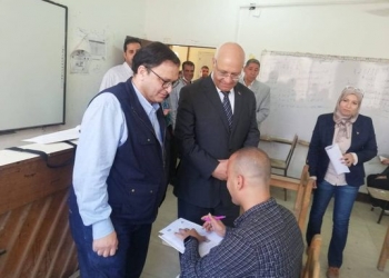 رئيس جامعة بنها يتفقد امتحانات بكلية التربية النوعية| صور