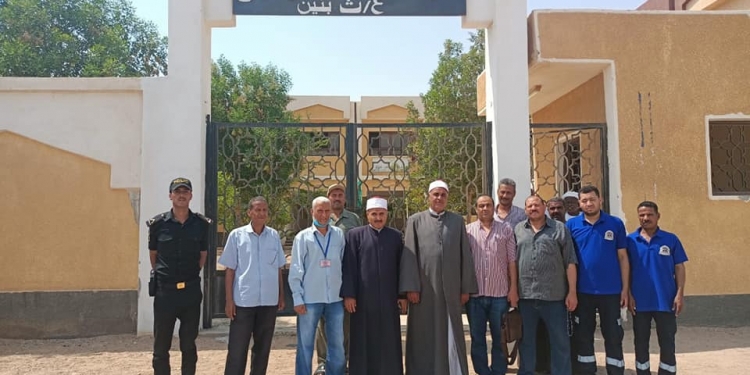 رئيس البحر الأحمر الأزهرية انتظام وهدوء يسود امتحانات الثانوية الأزهرية 2022 بالشلاتين