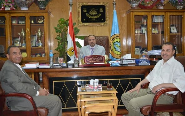 نائب رئيس جامعة الأزهر يستقبل مدير الهيئة العامة لمحو الأمية وتعليم الكبار بأسيوط