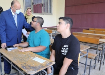 إحالة طالبين للشئون القانونية لنشرهم أسئلة الامتحان على الإنترنت