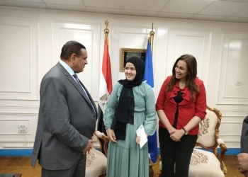 محافظ البحيرة: 252 ألف جنيه لرعاية الأولى على الإعدادية طوال دراستها الثانوية والجامعية