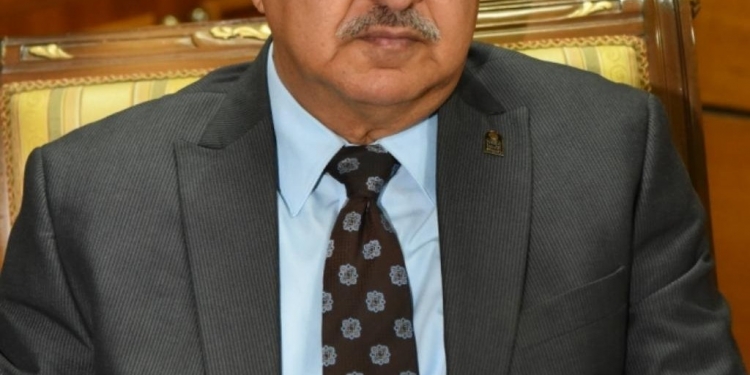 طالب يهدد زميلته بالقتل في جامعة أسيوط.. التفاصيل