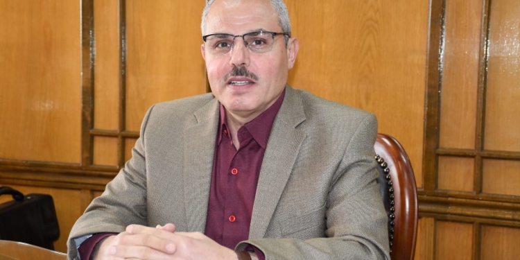 رئيس جامعة القناة