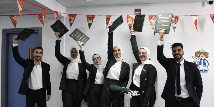 طلاب بالكلية المصرية الصينية يبتكرون ” الذراع التعويضي”