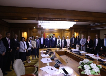 وزير التعليم العالي يوجه لجنة الإعلام بدراسة الاستخدام الغير الرشيد لوسائل التواصل الاجتماعي