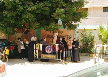 المراوح صوتها مزعج.. أولياء أمور طلاب الثانوية العامة يشتكون من المدرسين عديمي الضمير