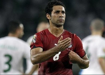 ابنة حسني عبد ربه: لا ينفق على أسرته منذ عام وضربني عشان 200 جنيه