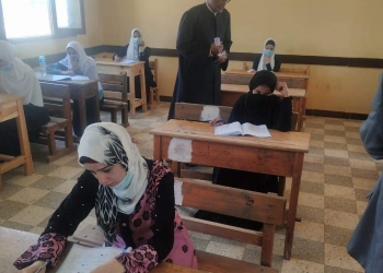 ﻿رئيس المناطق الأزهرية يتفقد لجان امتحانات الثانوية الأزهرية 2022 بالجيزة