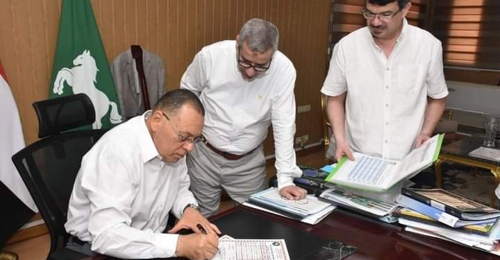 محافظ_الشرقية يُقرر النزول بتنسيق القبول بالثانوي العام  لـ 225 درجة 