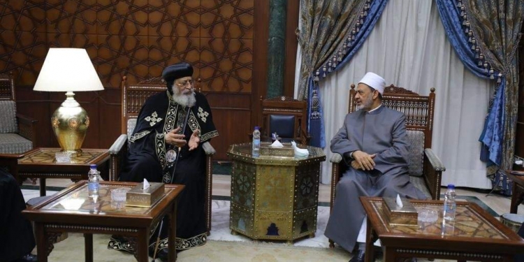 البابا تواضروس يهنئ الإمام الأكبر بـ عيد الأضحى المبارك