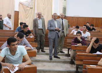 ﻿رئيس جامعة الأزهر يتفقد امتحانات الفصل الدراسي الثاني بمدينة نصر