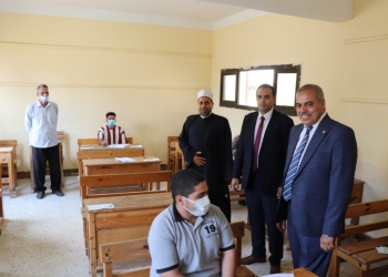 ﻿رئيس جامعة الأزهر يتفقد امتحانات الثانوية الأزهرية 2022 بدمياط الجديدة