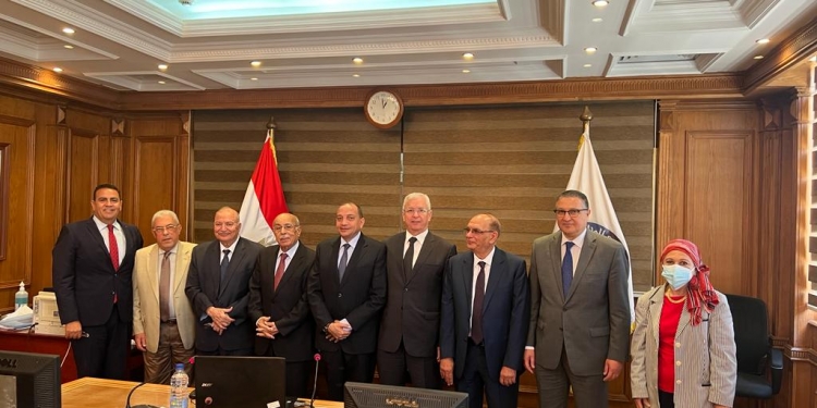 لجنة الأعلى للجامعات تلتقي المُرشحين لرئاسة جامعتي المنصورة وأسيوط