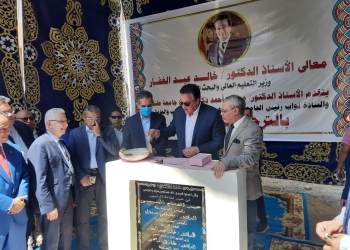 وزير التعليم العالي يتفقد تجهيزات مستشفيات جامعة طنطا