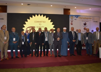قيادات جامعة الأزهر تفتتح المؤتمر الدولي الثاني لقسم الباطنة بكلية الطب بأسيوط