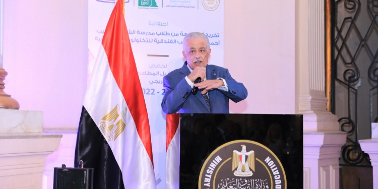 «شوقي» يرد على حصول طلاب الصعيد على مجاميع فوق ال90٪