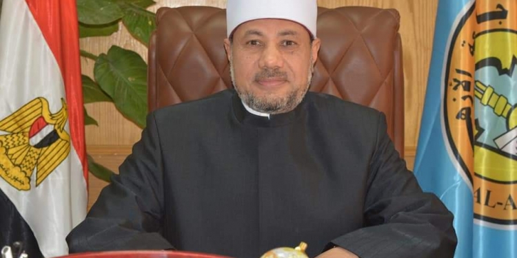 نائب رئيس جامعة الأزهر يهنئ كلية اللغة العربية بأسيوط لحصولها على الاعتماد