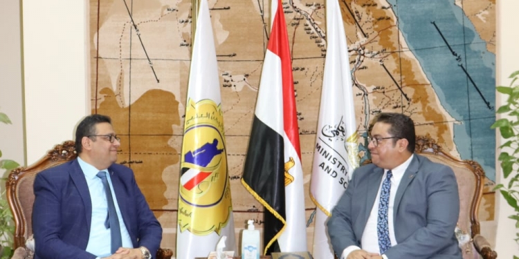 انطلاق البرنامج التدريبي للمرشحين لشغل منصب مدير معهد تيودور بلهارس للأبحاث