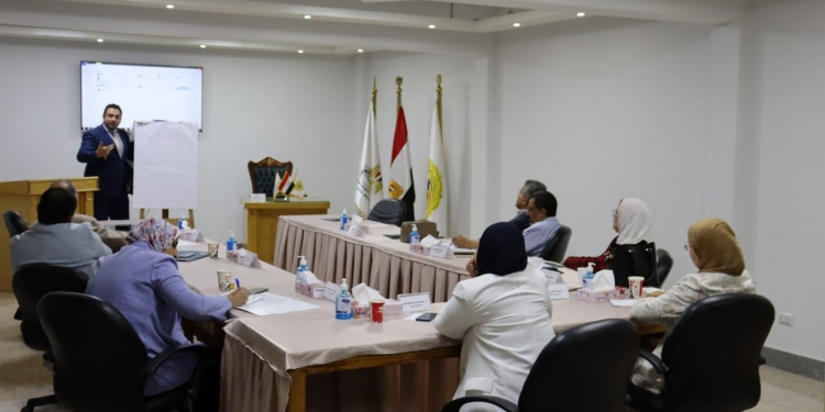 معهد إعداد القادة يستكمل البرنامج التدريبى لشغل المناصب القيادية