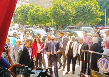 امتحانات الثانوية العامة 2022.. محافظ الجيزة يتفقد عدة لجان وغرفة عمليات المديرية “صور”